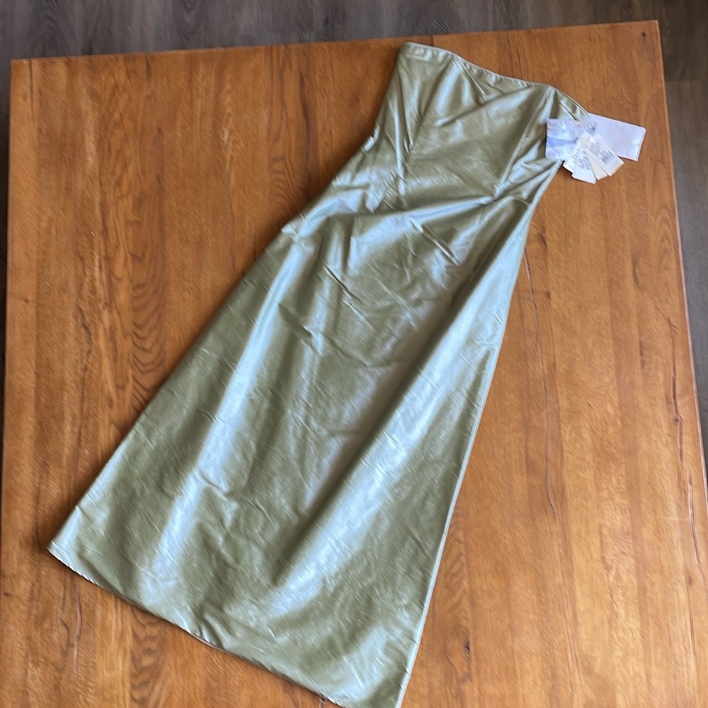 Jessica McClintock Strapless Gown